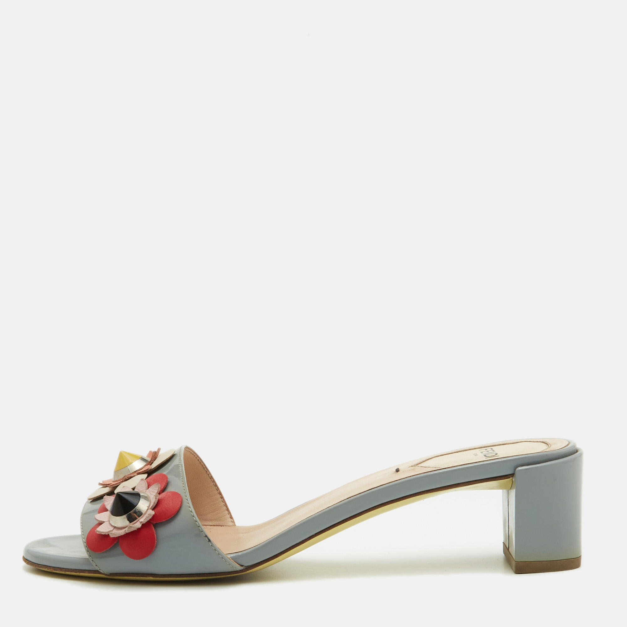 

Fendi Grey Patent Leather Flowerland Slide Sandals Size