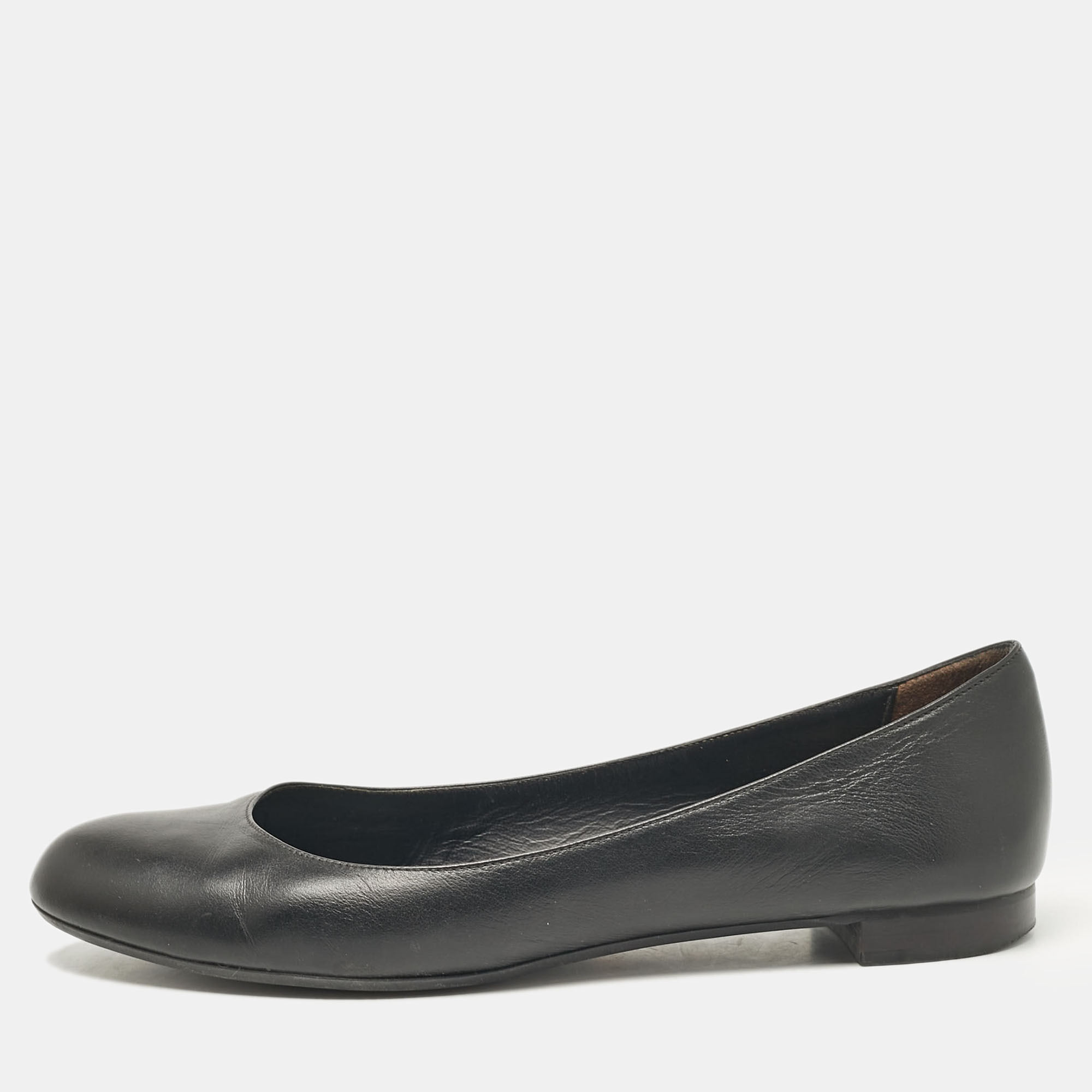 

Fendi Black Leather Ballet Flats Size