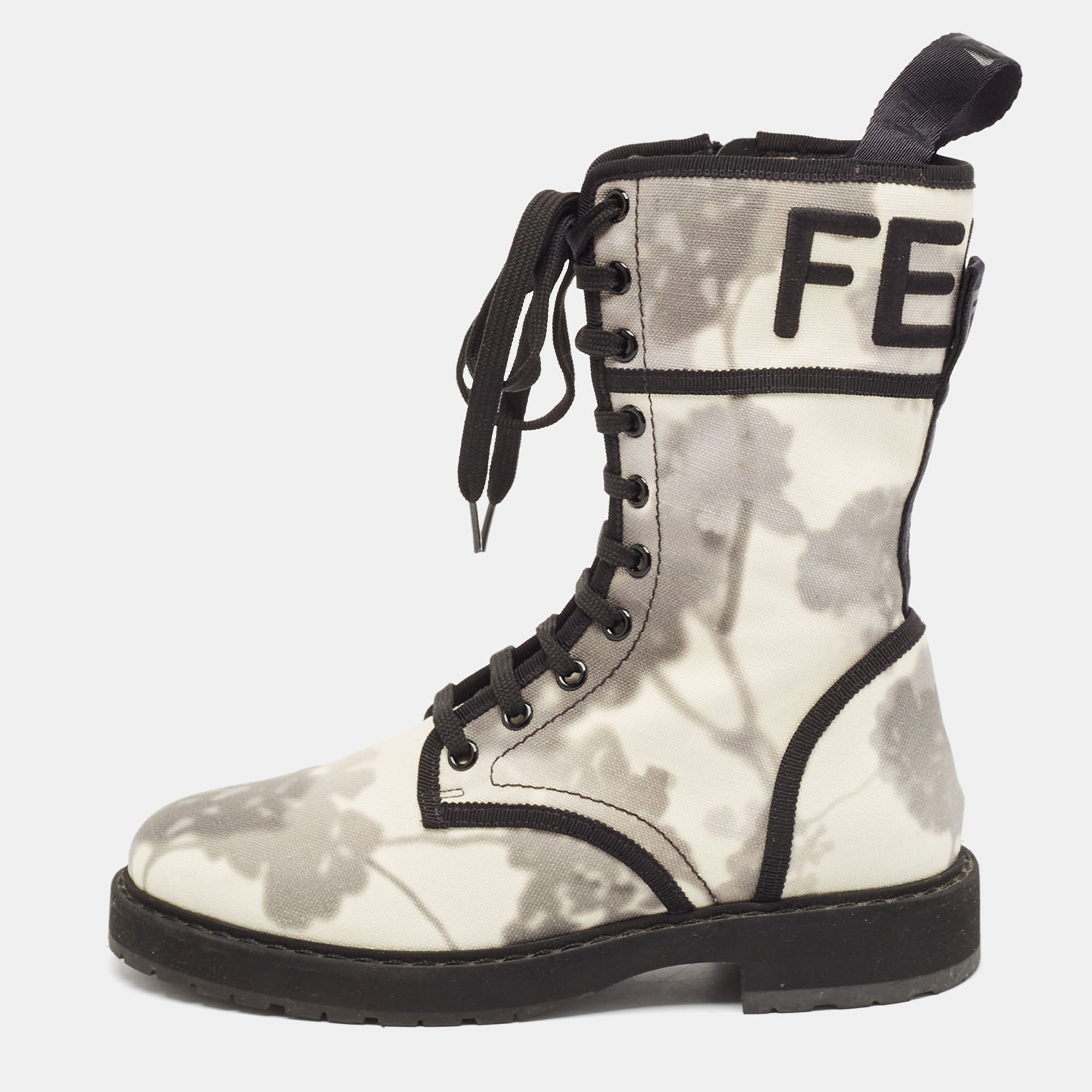 

Fendi Two Tone Canvas Floral Print Logo Bi-Color Biker Boots Size, Cream