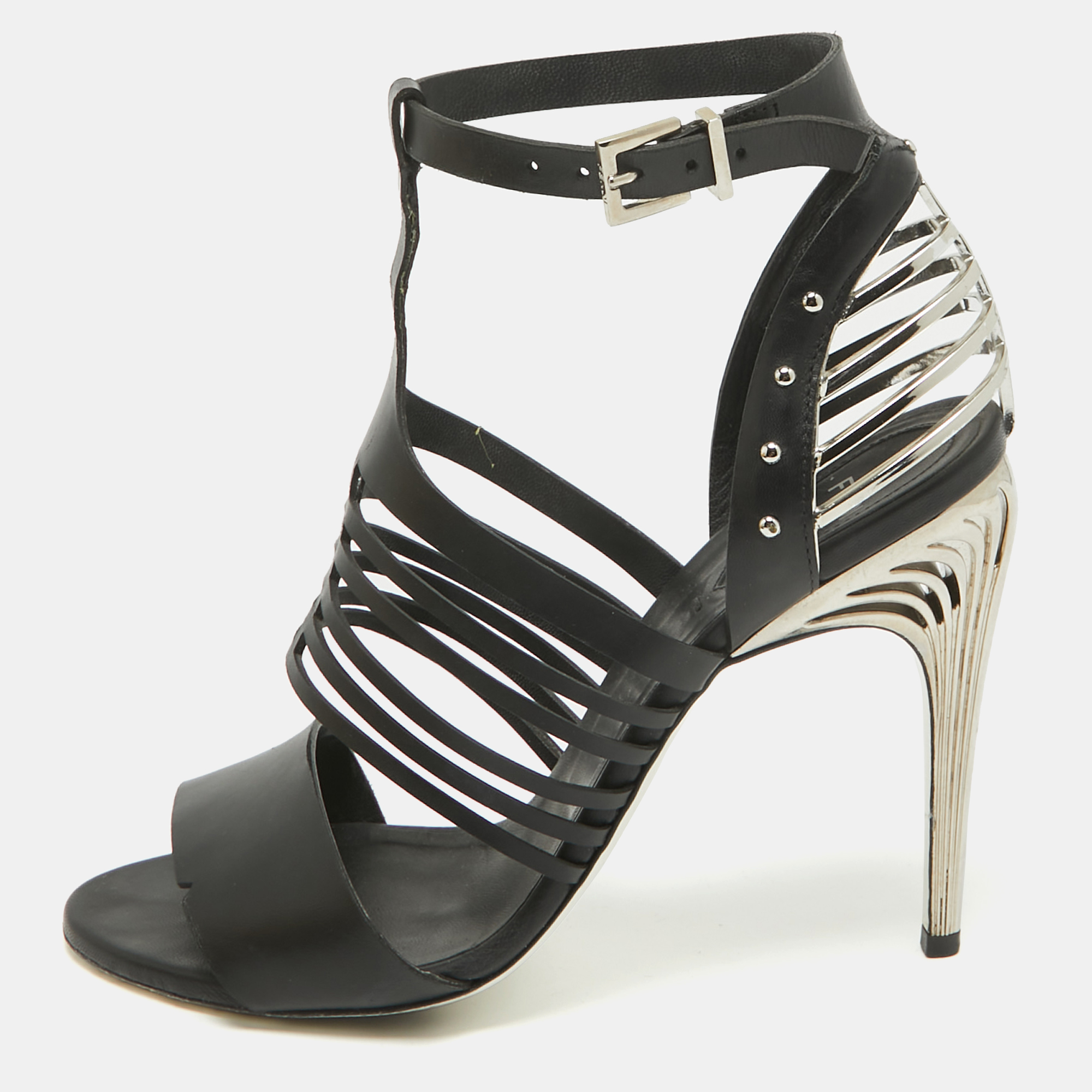 

Fendi Black Leather Strappy Sandals Size