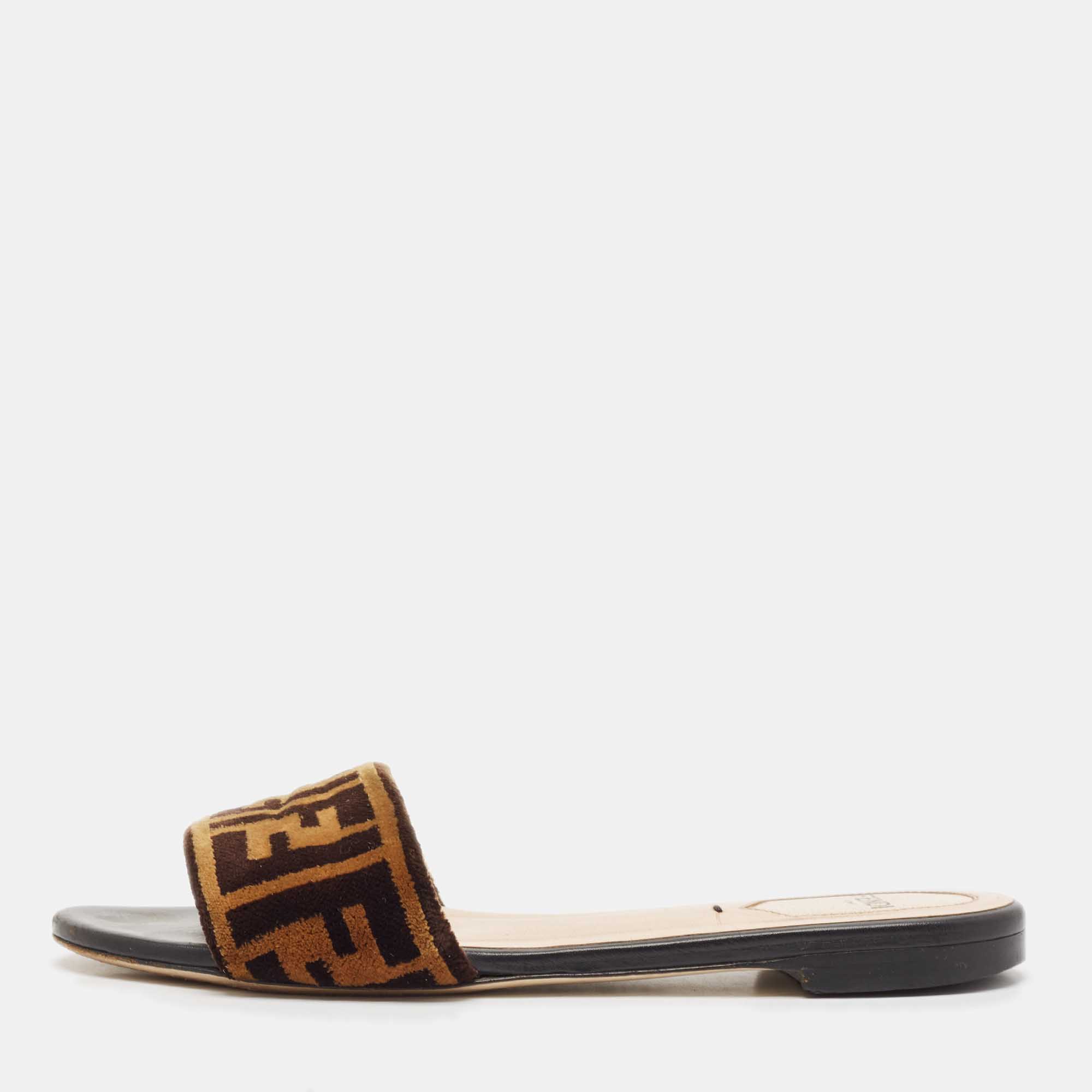 

Fendi Black/Brown Zucca Velvet Slide Flats Size