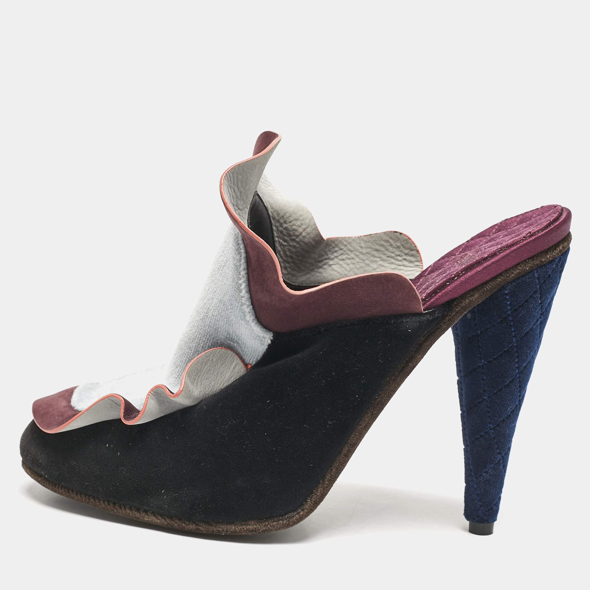 

Fendi Multicolor Nubuck Leather and Velvet Mules Size