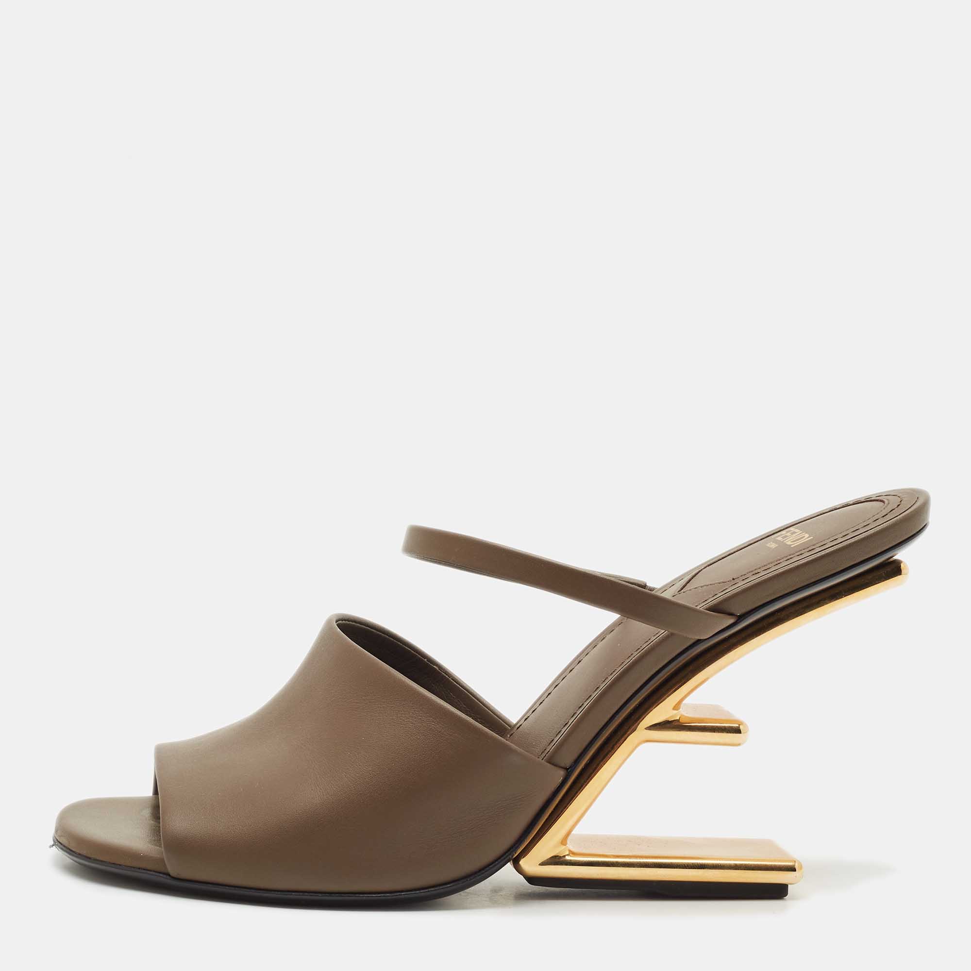 

Fendi Brown Leather Fendi First Slide Sandals Size