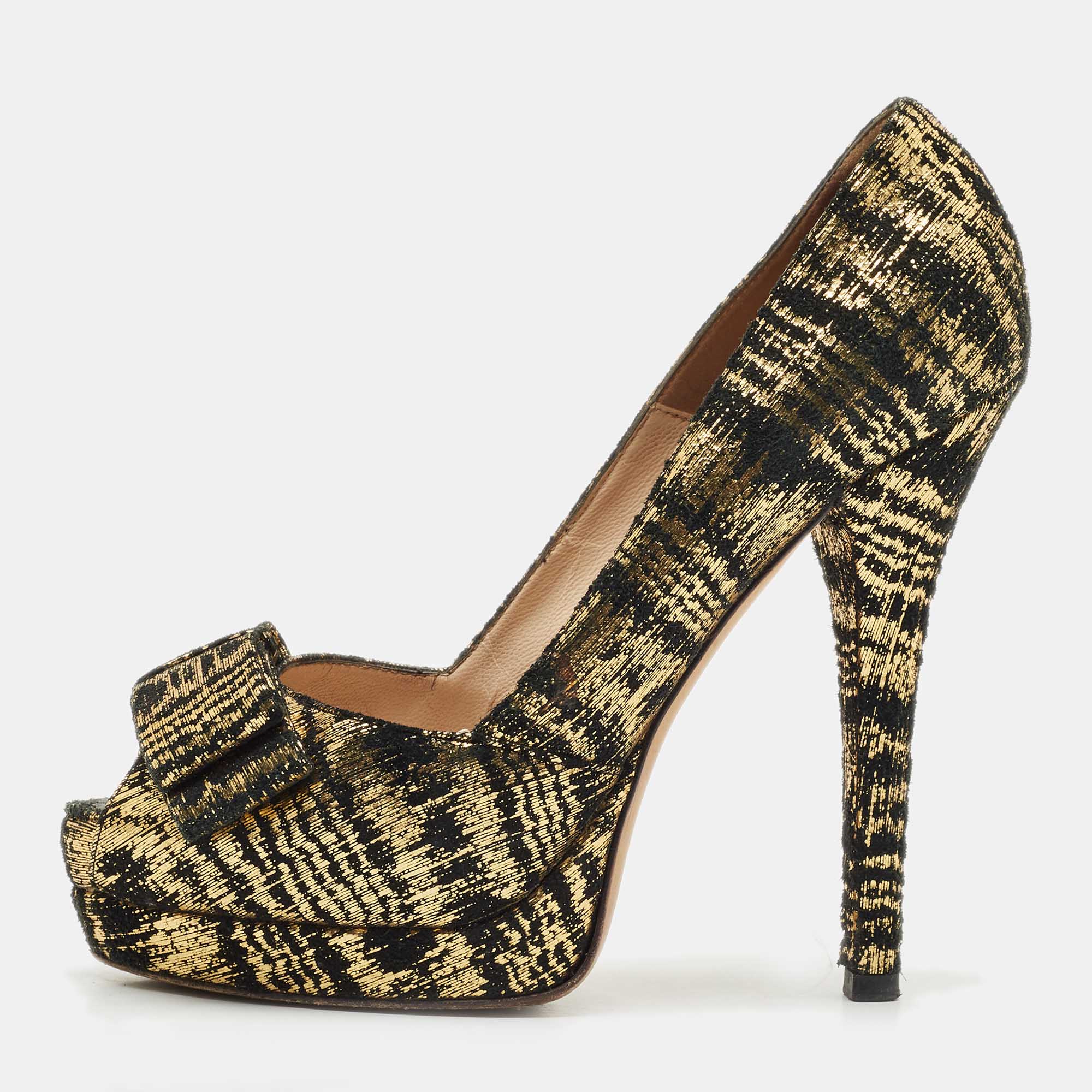 

Fendi Black/Gold Suede Peep Toe Platform Pumps Size