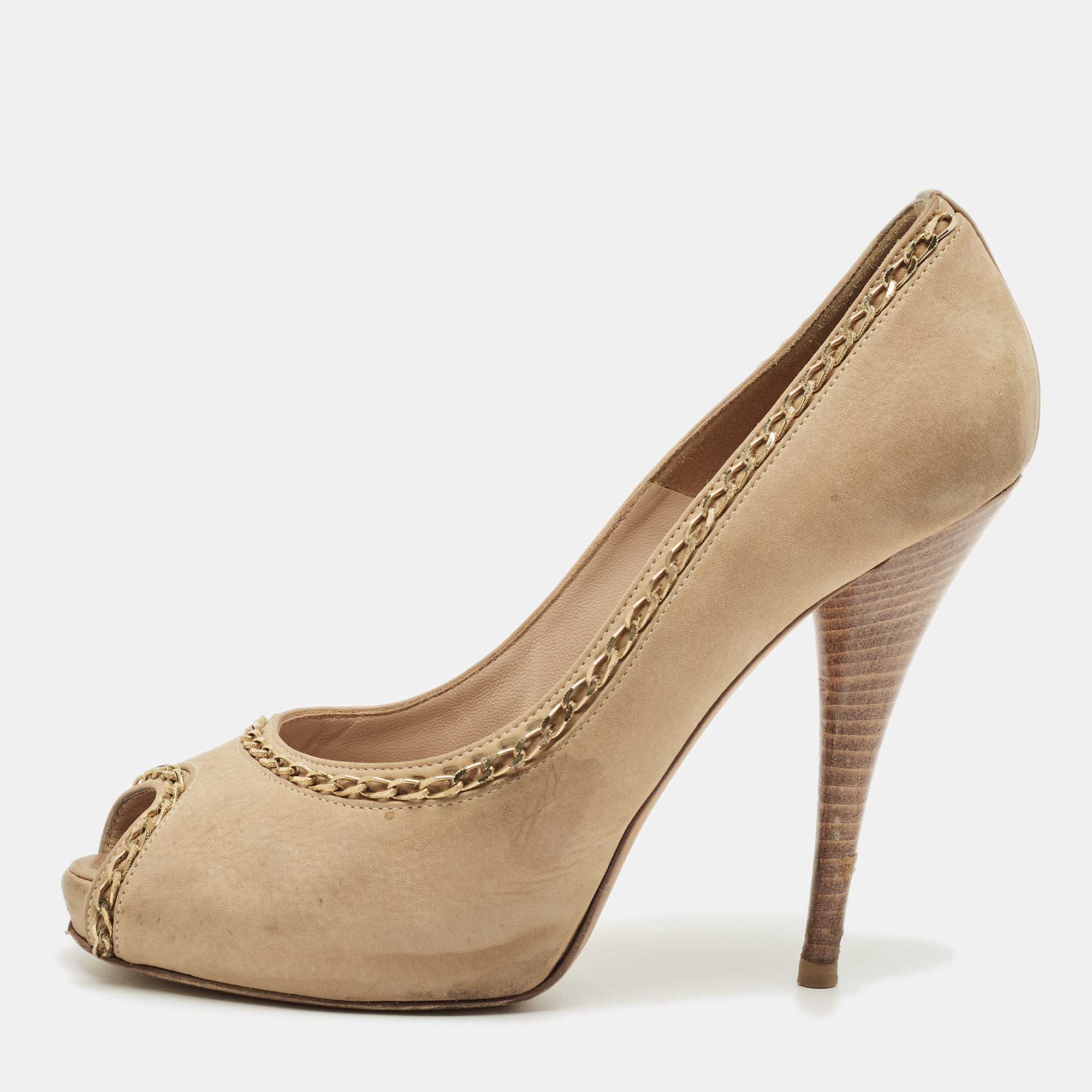 Pre-owned Fendi Beige Nubuck Leather Chain Embellished Peep Toe Pumps Size 38.5 In Sand