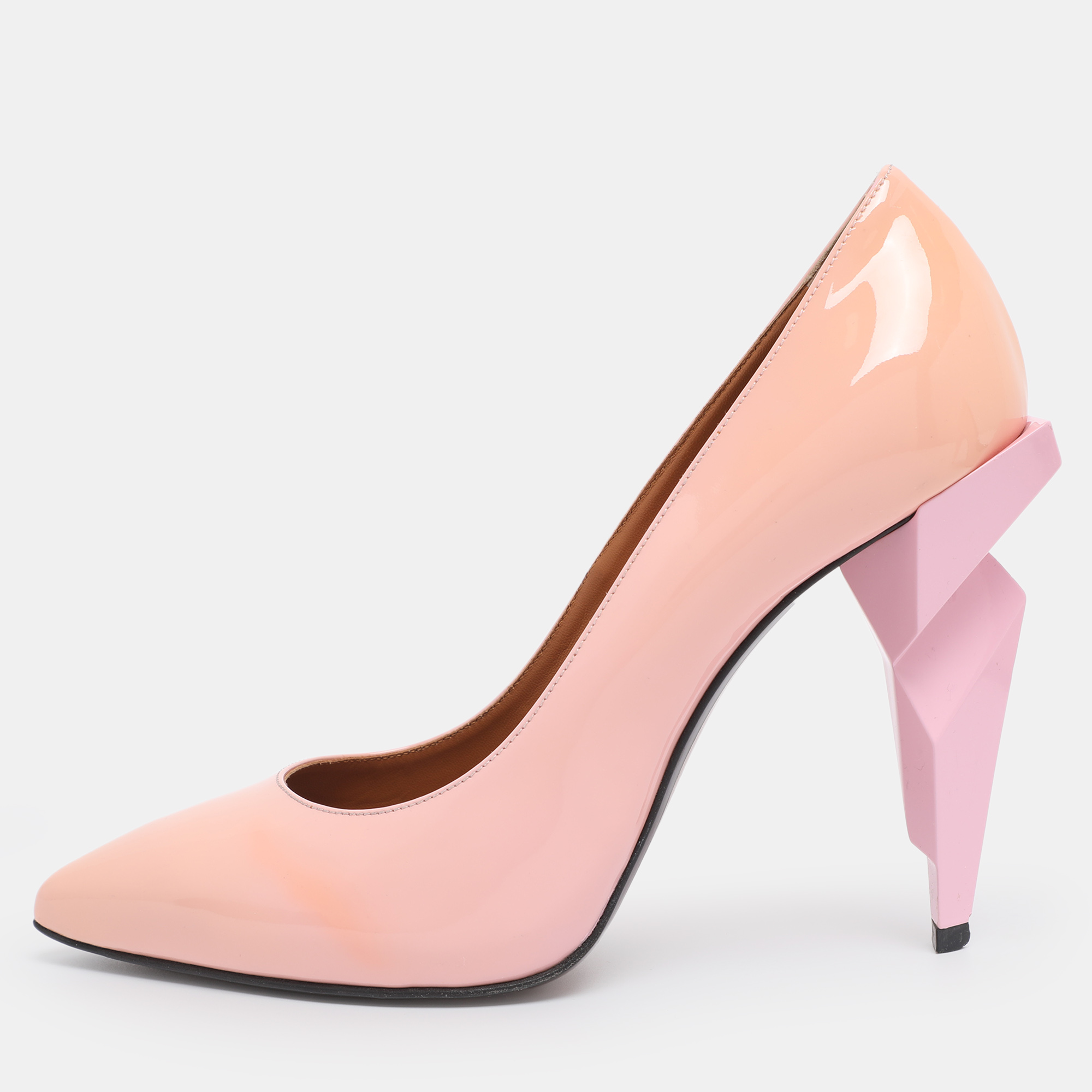 

Fendi Pink Patent Leather Pumps Size 38