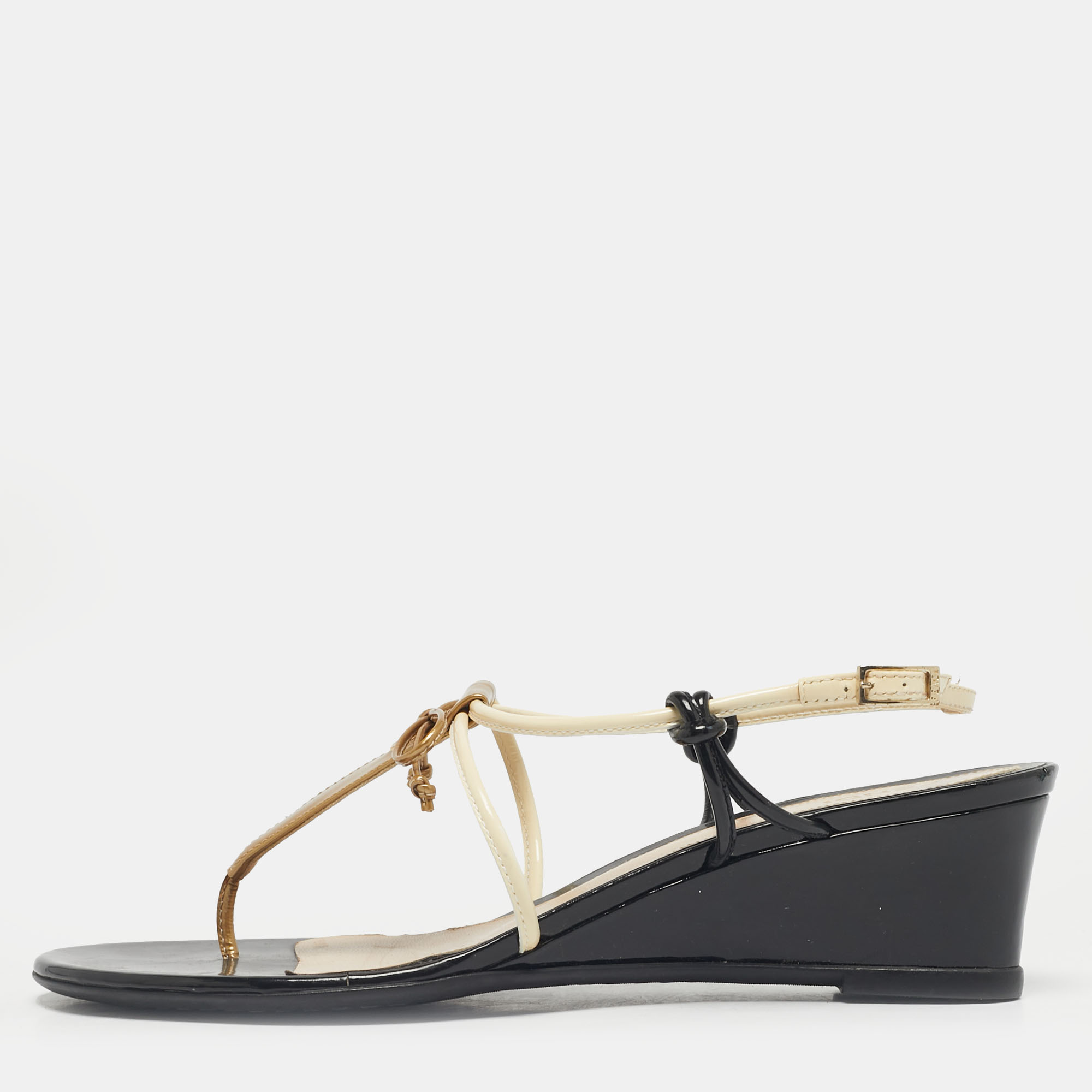 

Fendi Tri-Color Patent Leather Bow Thong Wedge Sandals Size, Black