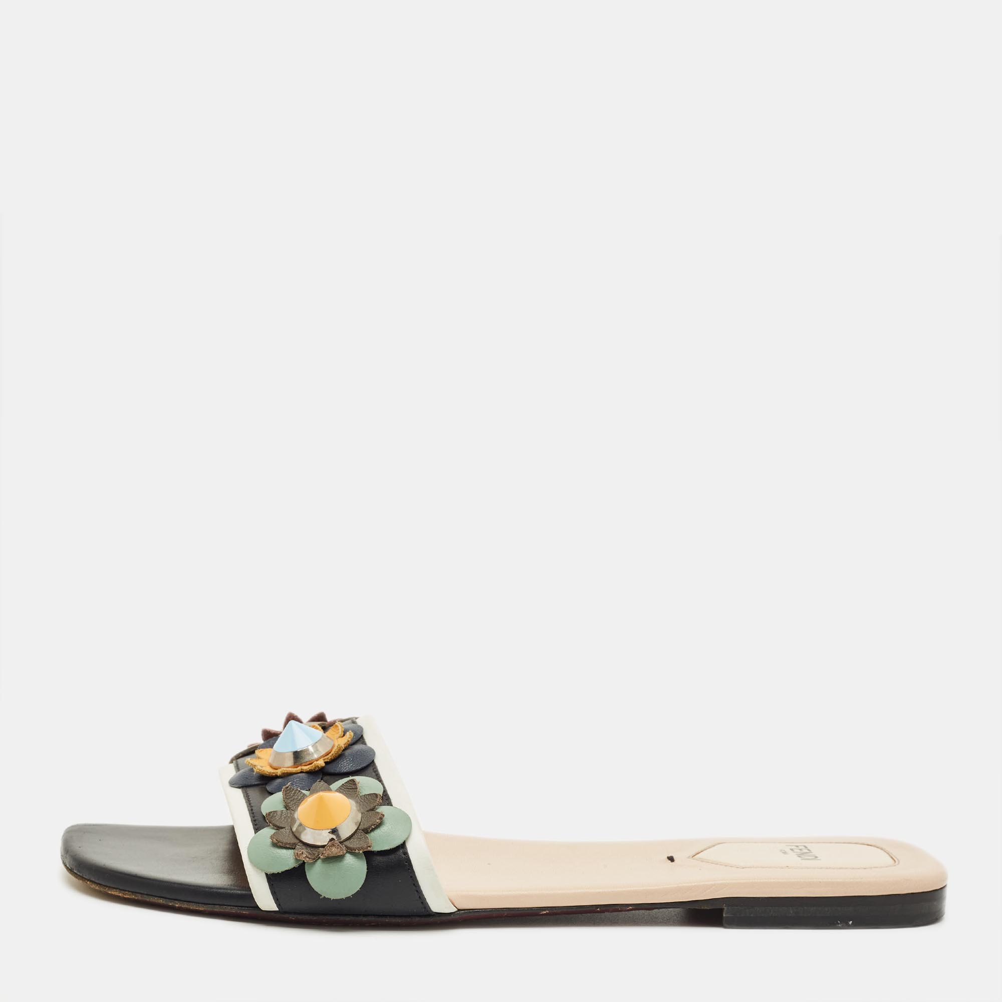Pre-owned Fendi Black/white Leather Flowerland Flat Slide Size 40
