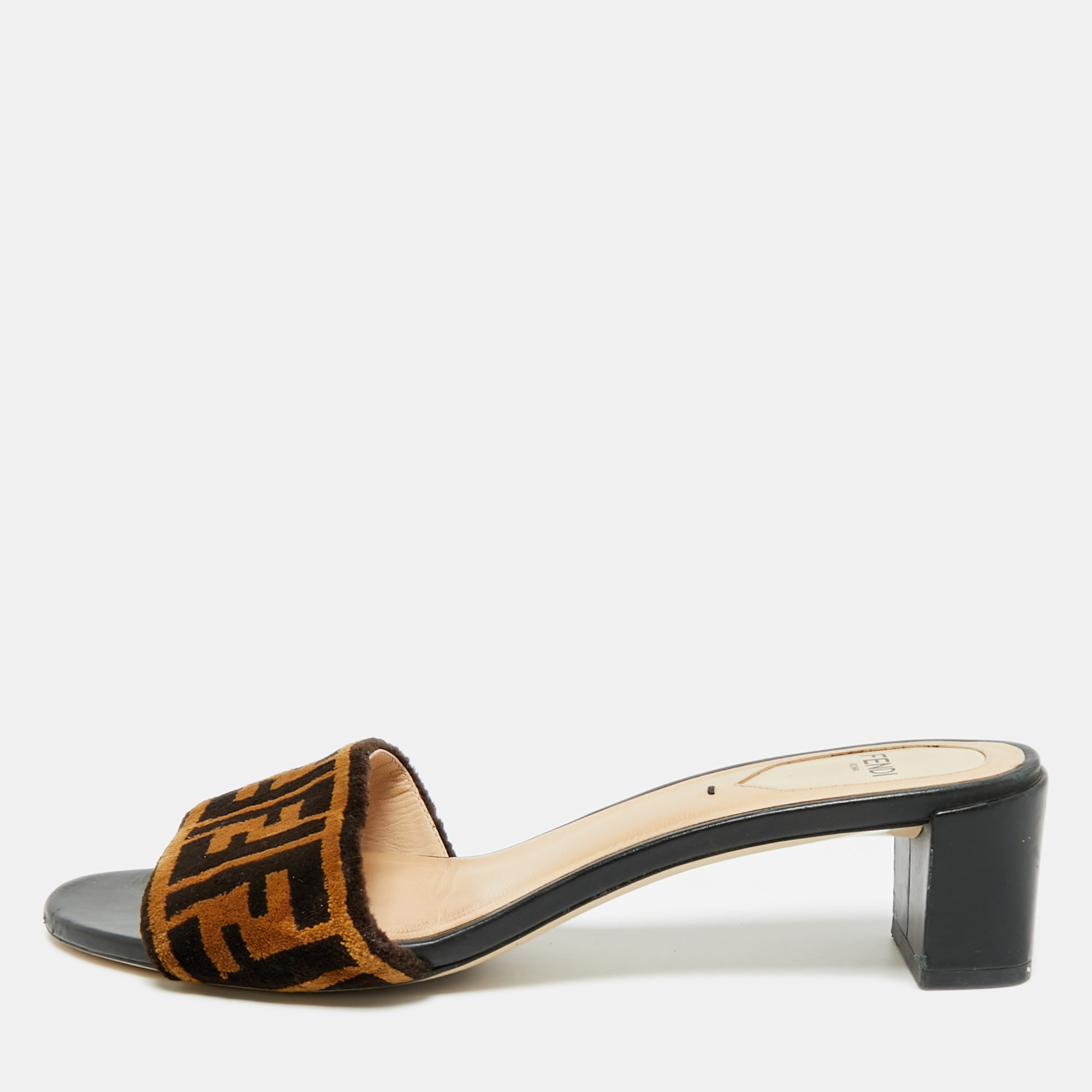 FENDI Pre-owned Size 38.5 Brown/black Zucca Velvet Open-toe Slide Sandals