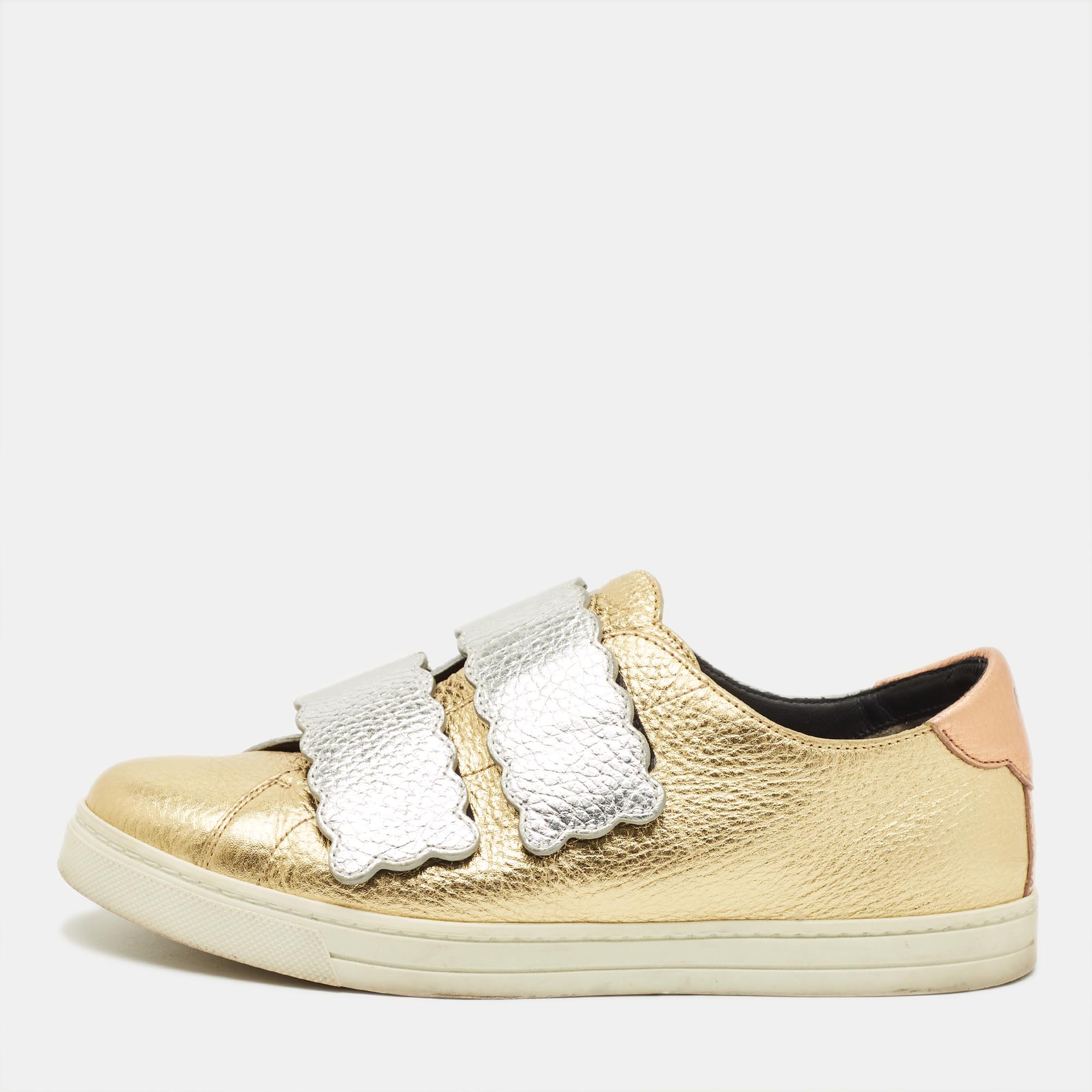 

Fendi Scalloped Velcro Size  Tricolor Leather Low Top Sneakers, Metallic