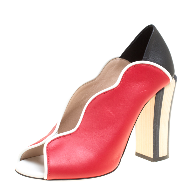 Pre Owned Fendi Multicolor Leather Scallop Lined Peep Toe Pumps Size 36.5