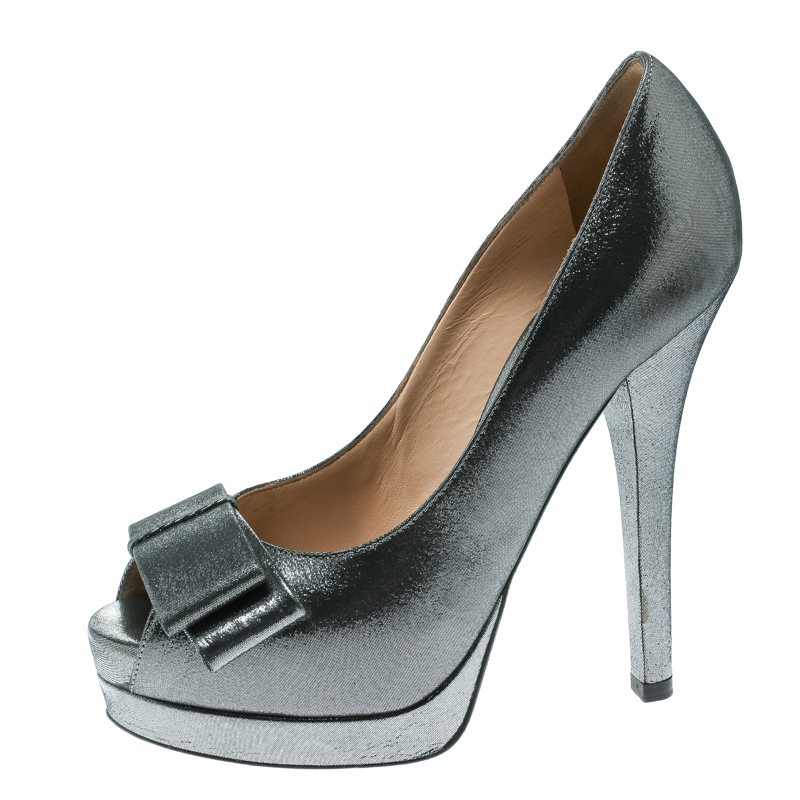 

Fendi Grey Shimmering Suede Deco Bow Peep Toe Platform Pumps Size