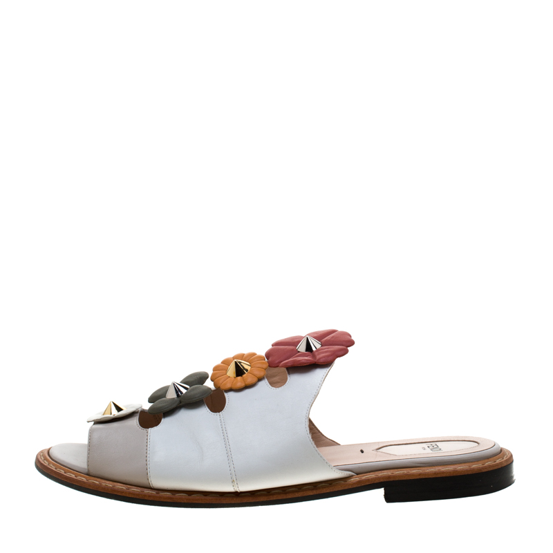 

Fendi Multicolor Flower Embellished Leather Flat Sandals Size