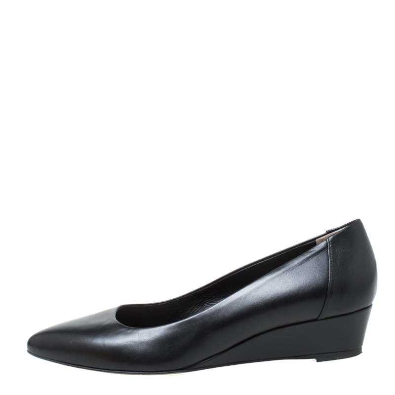

Fendi Black Leather Pointed Toe Wedge Pumps Size