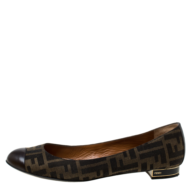 

Fendi Brown Zucca Canvas and Leather Cap Toe Ballet Flats Size