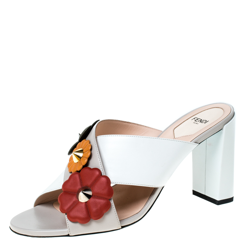 Pre Owned Fendi Beige Leather FlowerLand Block Heel Sandals Size 40