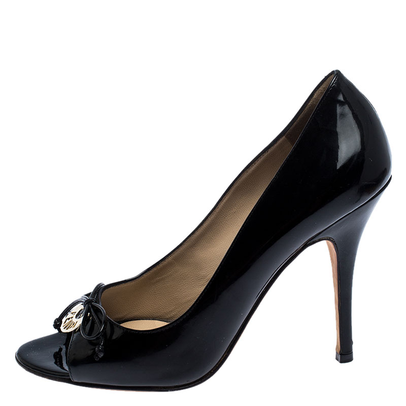 

Fendi Black Patent Leather Bow Peep Toe Pumps Size