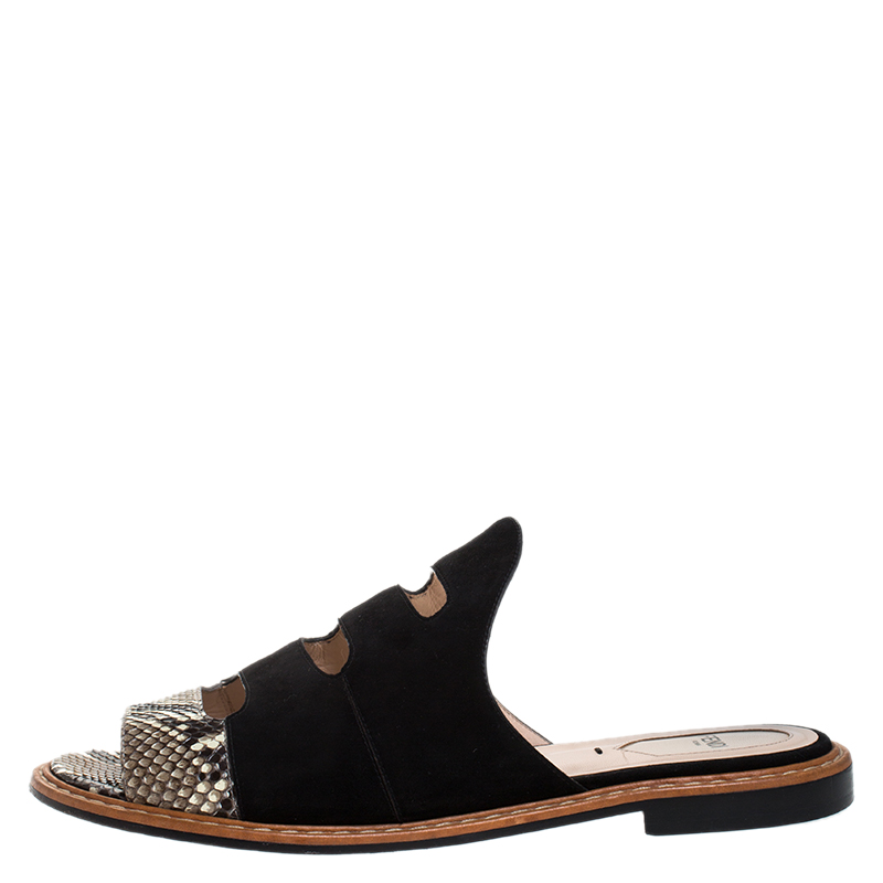 

Fendi Black Suede And Python Cut Out Flat Slides Size