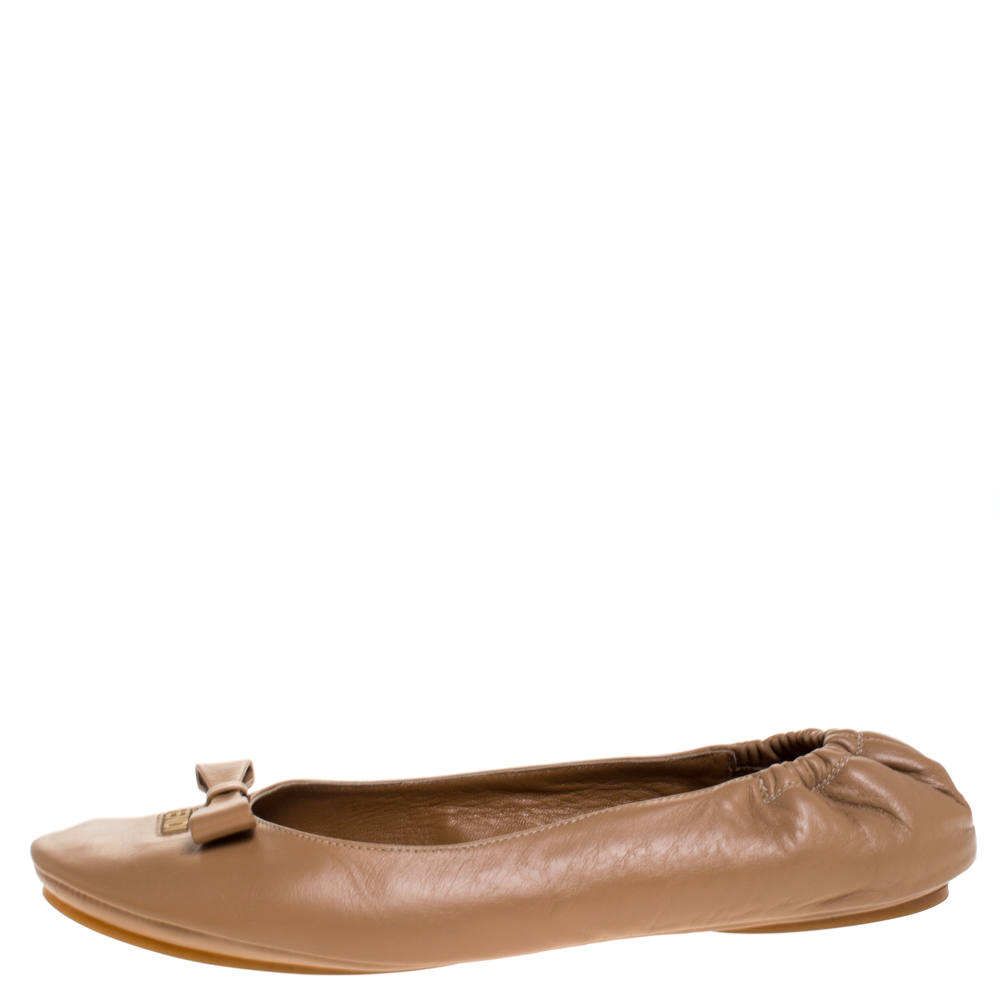 

Fendi Beige Leather Let's Dance Bow Ballet Flats Size