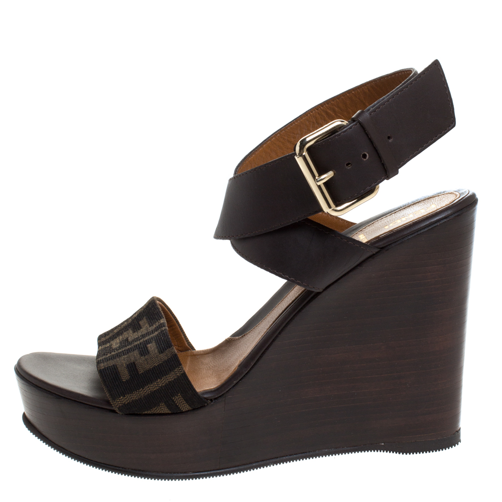 

Fendi Brown/Beige Zucca Canvas and Leather Platform Wedge Cross Ankle Strap Sandals Size