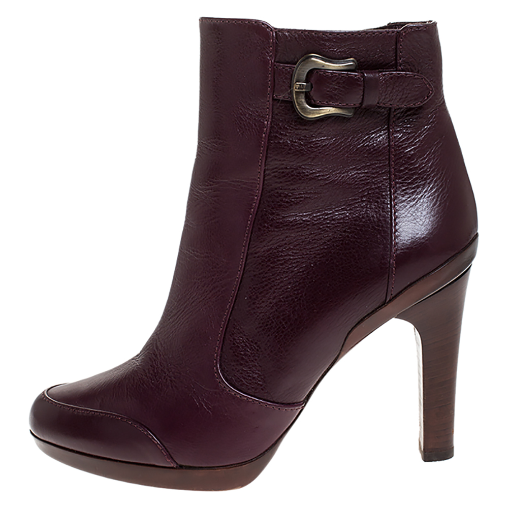 

Fendi Burgundy Leather B Buckle Ankle Boots Size