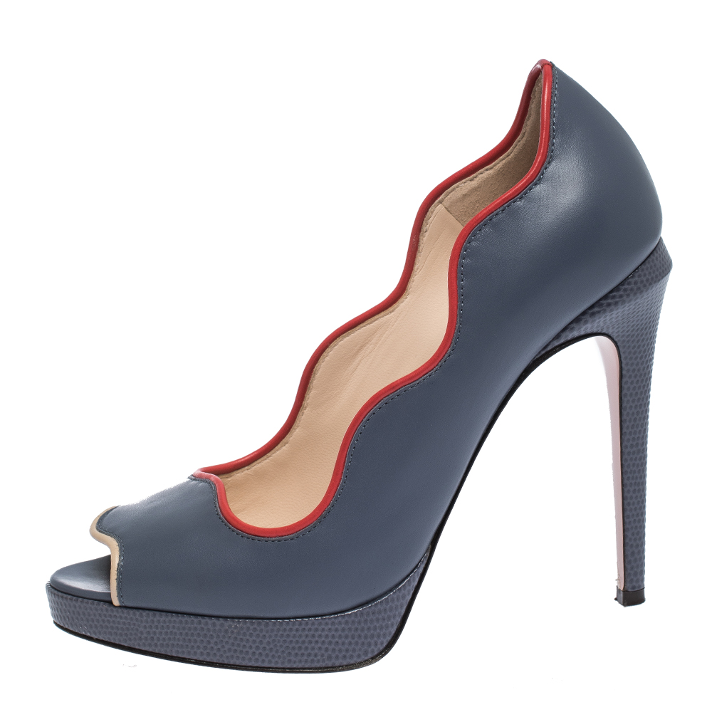 

Fendi Mineral Alloy Lizard Embossed and Leather Scalloped Peep Toe Platform Pumps Size, Grey