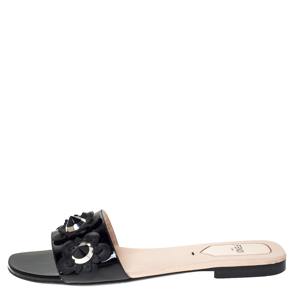 

Fendi Black Patent Leather Flowerland Flat Slides