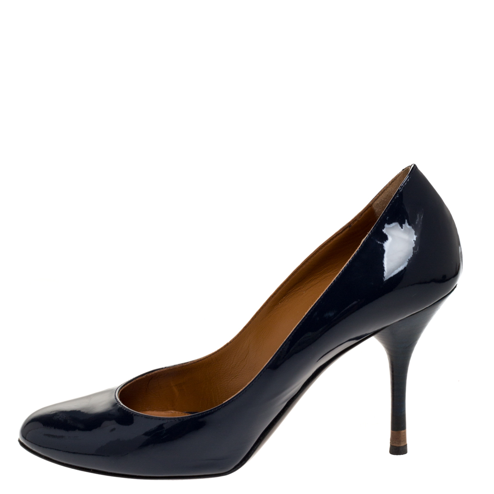 

Fendi Navy Blue Patent Leather Pumps Size