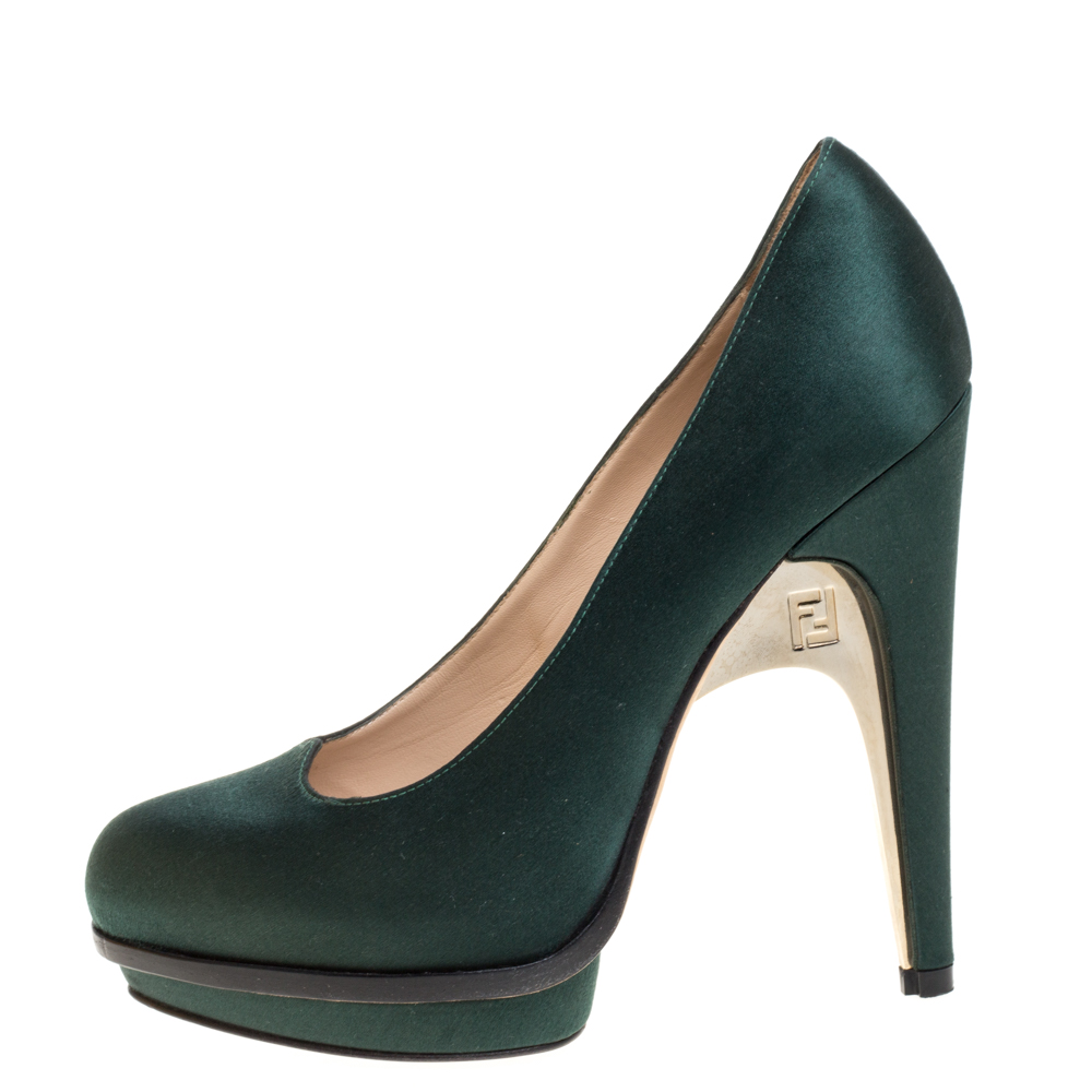 

Fendi Green Satin Bridge Heel Platform Pumps Size