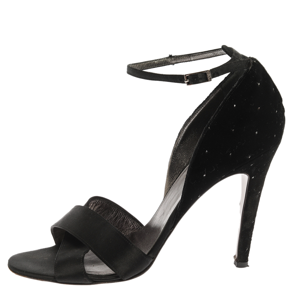 

Fendi Black Velvet And Satin Glitter Embellished Criss Cross Ankle Strap Sandals Size