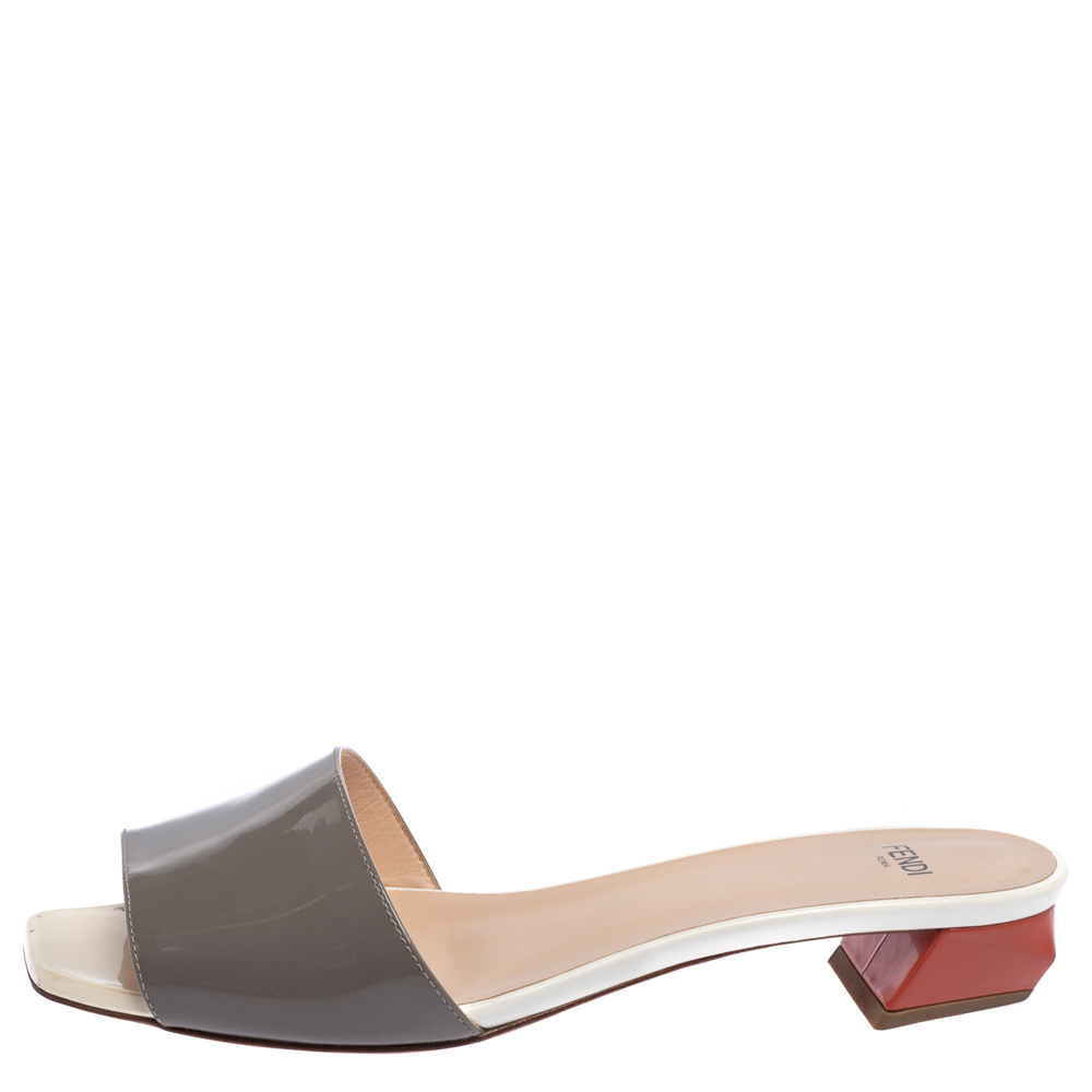 

Fendi Grey Patent Leather Slide Sandals Size