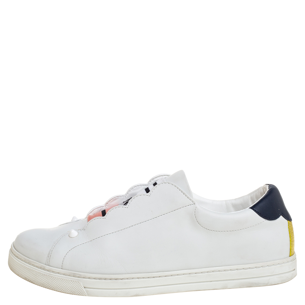 

Fendi White Leather Scalloped Low-Top Sneakers Size