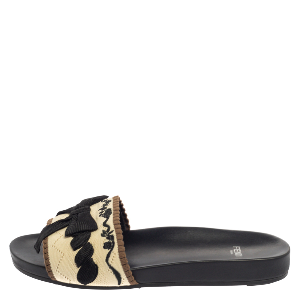

Fendi Beige/Black Knit Bow-Tie Slide Sandals Size