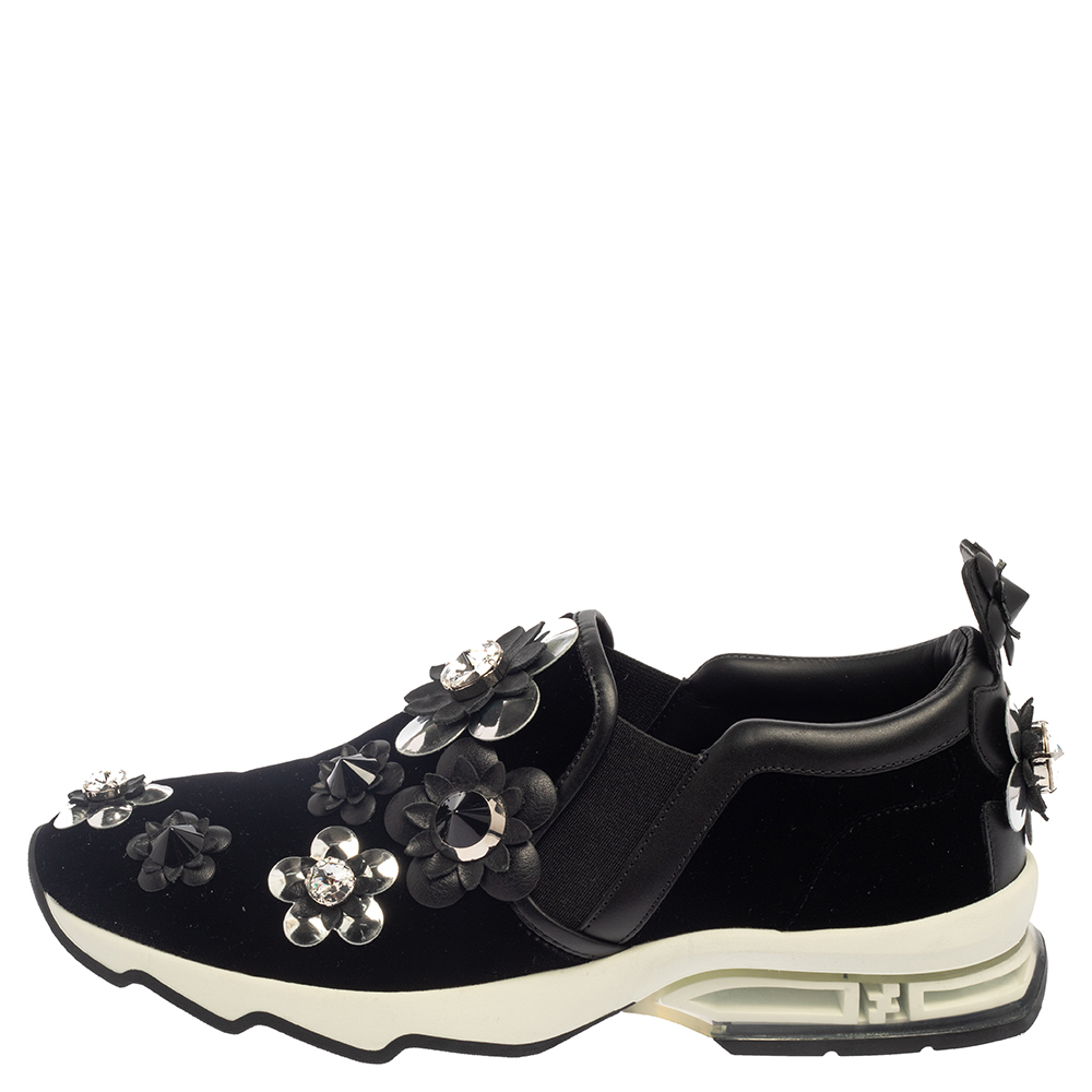 

Fendi Black Velvet And Leather Trim Flowerland Slip On Sneakers Size