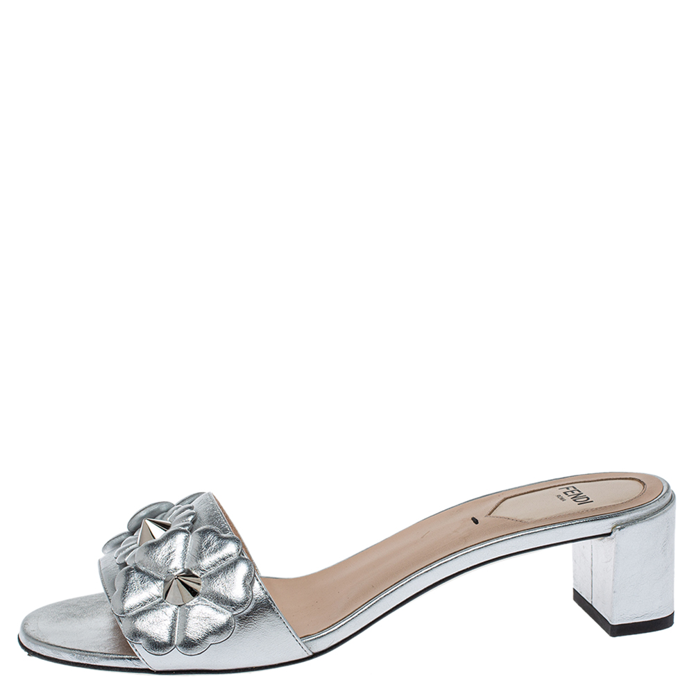 

Fendi Silver Leather Flowerland Slide Sandals Size