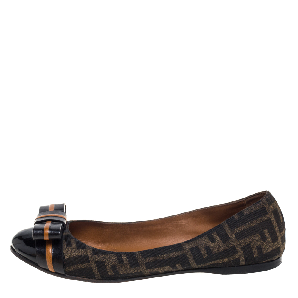 

Fendi Brown/Black Zucca Canvas And Leather Bow Cap Toe Ballet Flats Size