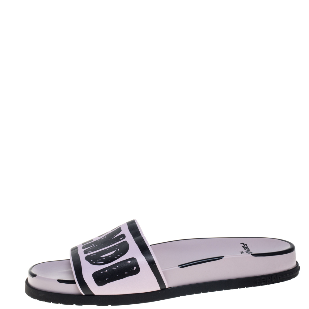 

Fendi Pink/Black Logo Print Leather Flat Slides Size
