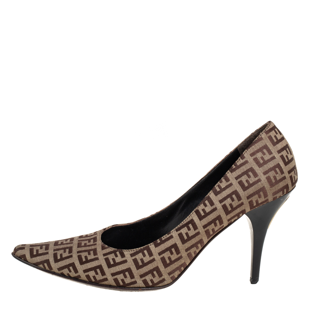 

Fendi Brown/Beige Zucca Canvas Slip On Pointed Toe Pumps Size
