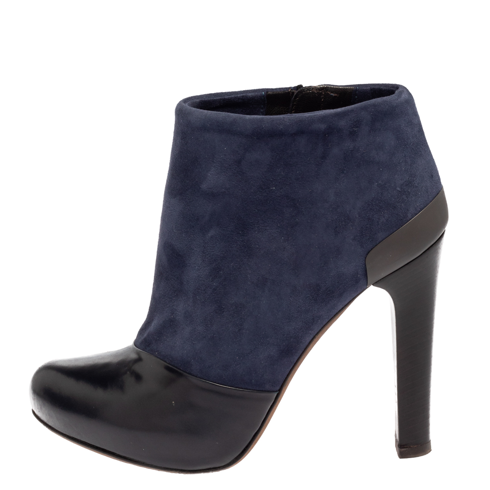 

Fendi Navy Blue/Black Suede and Leather Ankle Boots Size