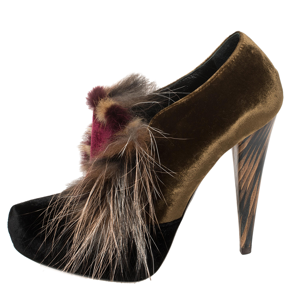 

Fendi Multicolor Velvet Fur Platform Pumps Size