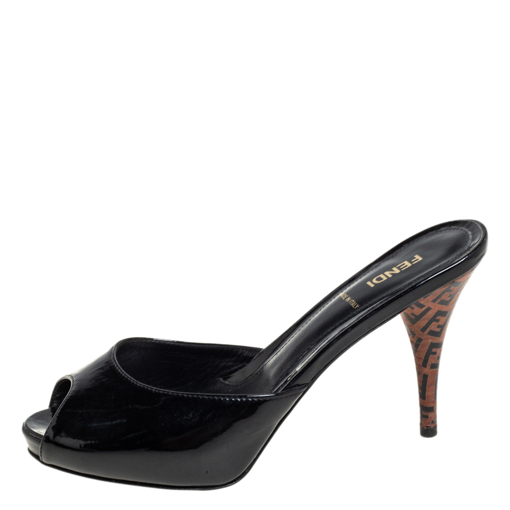 

Fendi Black Patent Leather Peep Toe Slide Sandals Size