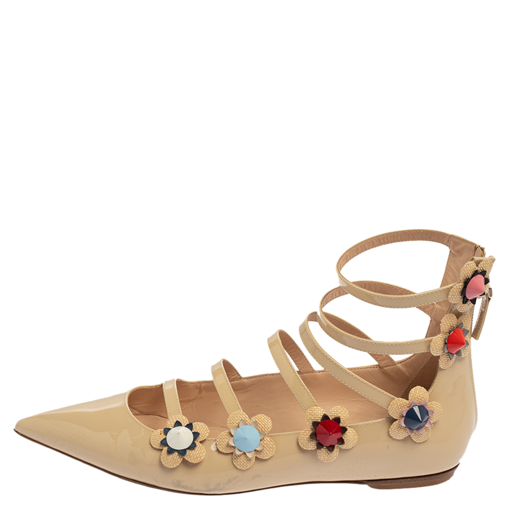

Fendi Beige Patent Leather Flowerland Multistrap Flats Size