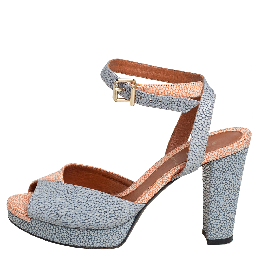 

Fendi Blue/Orange Textured Leather Ankle Strap Platform Sandals Size, Multicolor