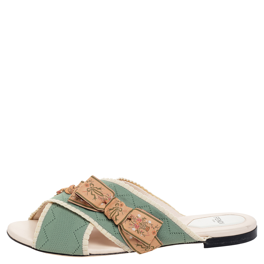 

Fendi Green Knit Fabric Bow Cross Strap Open Toe Flat Slides Size