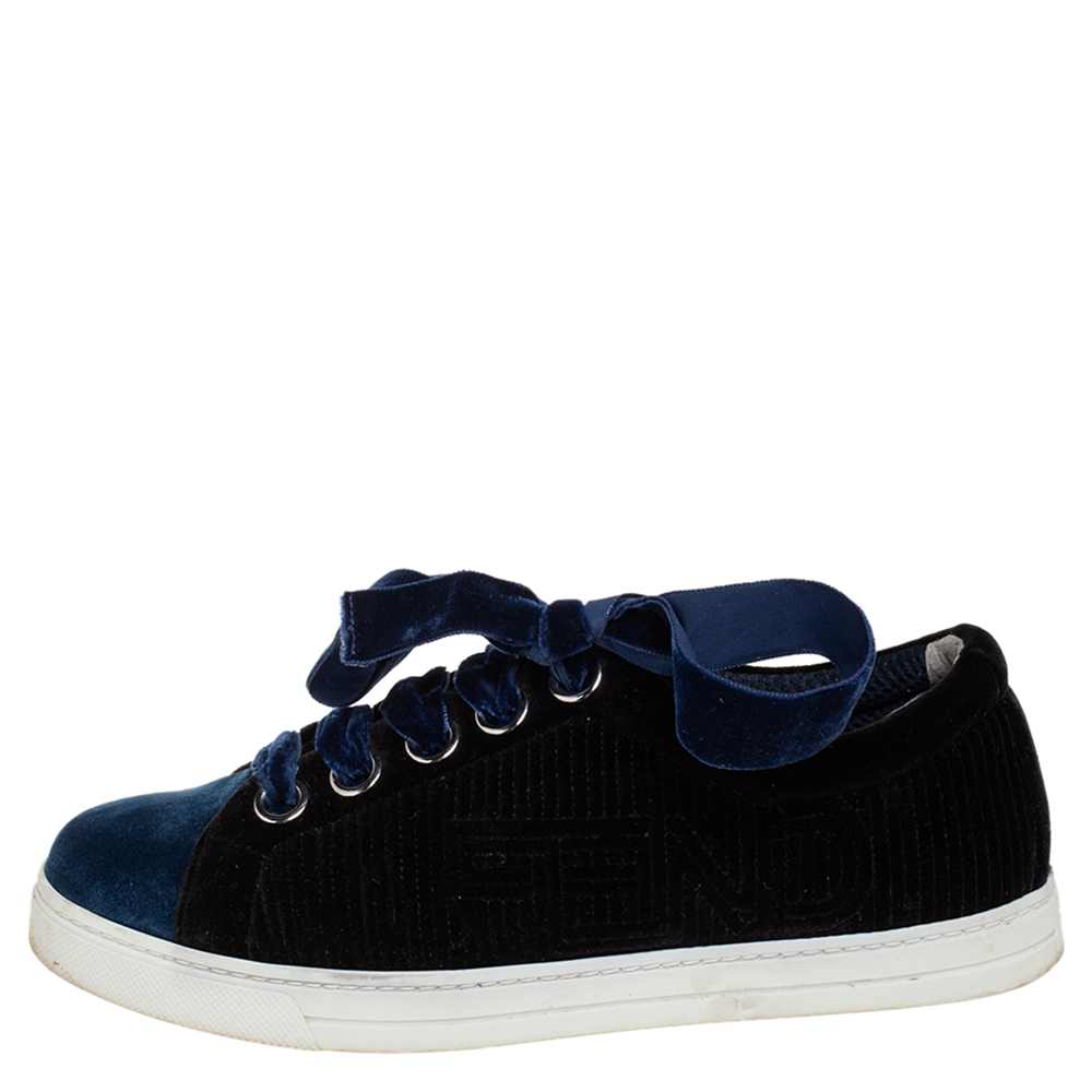 

Fendi Blue/Black Velvet Low Top Sneakers Size