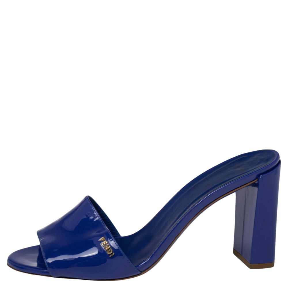 

Fendi Blue Patent Leather Logo Detail Block Heel Sandals Size
