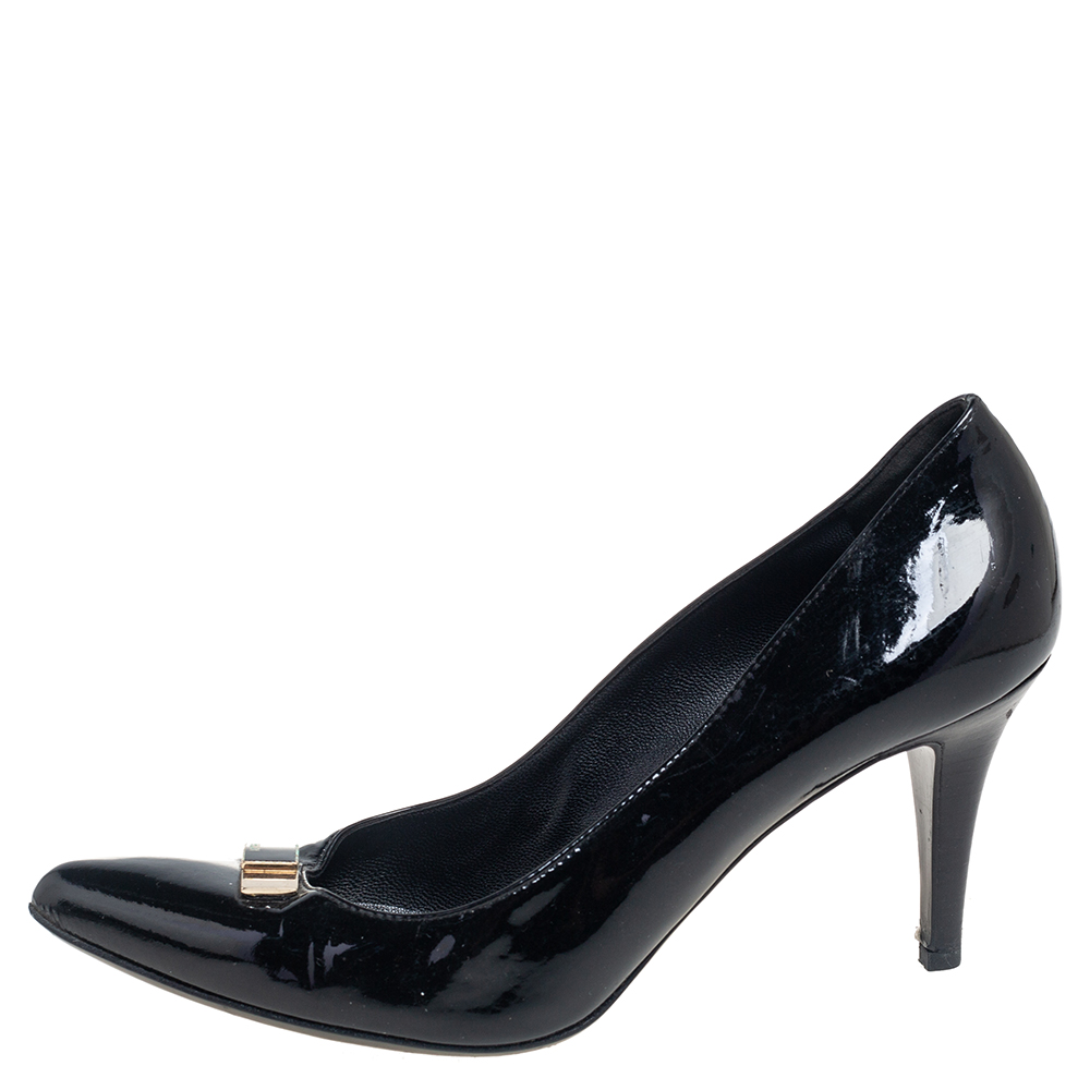 

Fendi Black Patent Leather Logo Pointed Toe Pumps Size