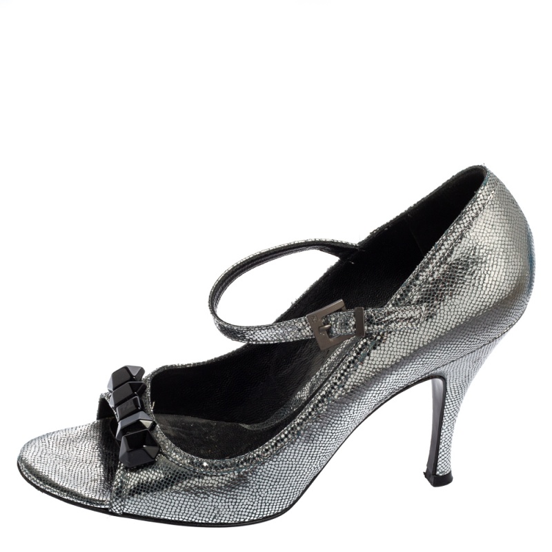 

Fendi Metallic Grey Laminated Leather Embellished Strap Open Toe Pumps Size