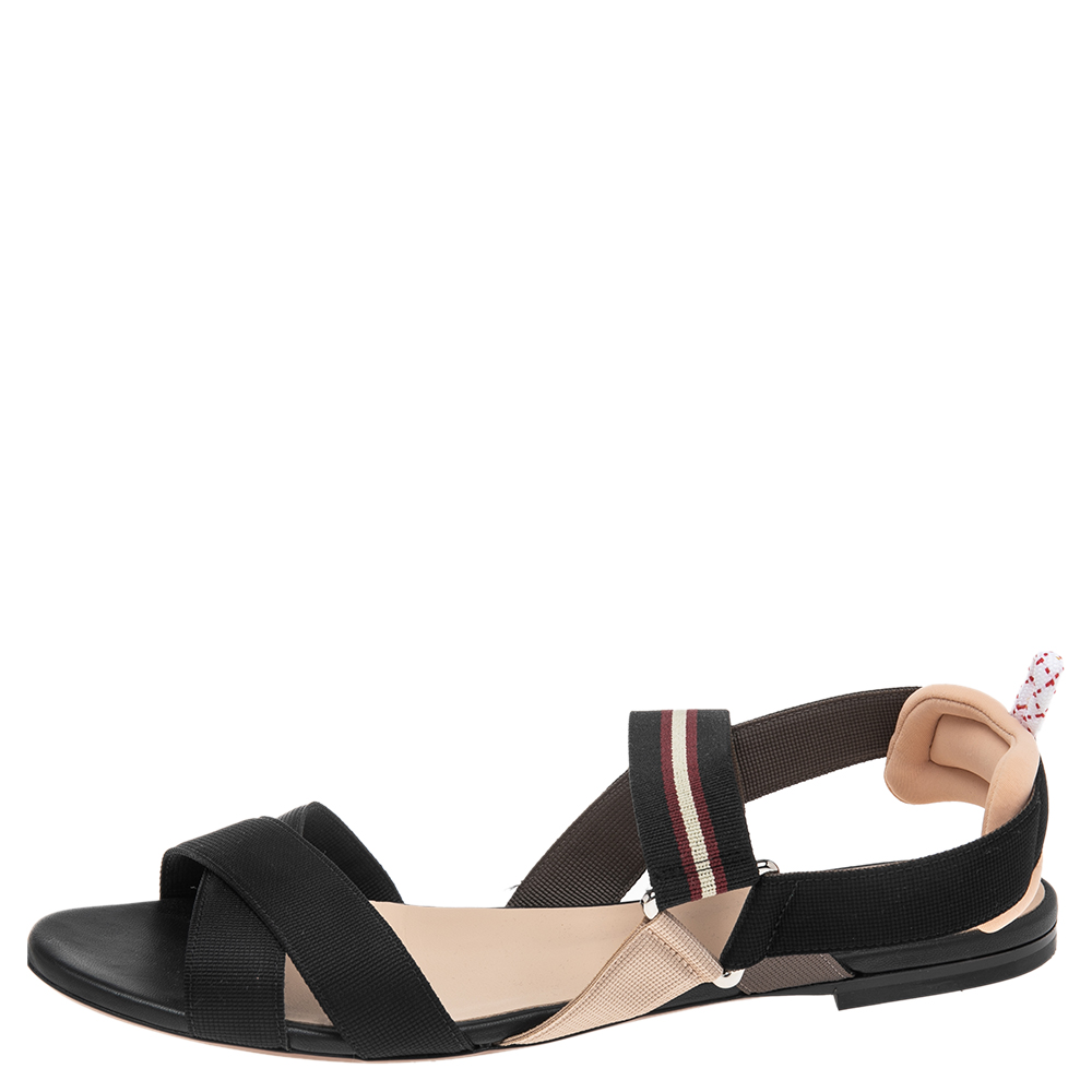 

Fendi Brown/Black Canvas Colibri Slingback Flat Sandals Size