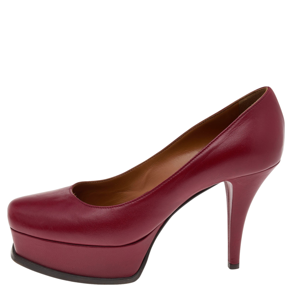 

Fendi Red Leather Fendista Platform Pumps Size